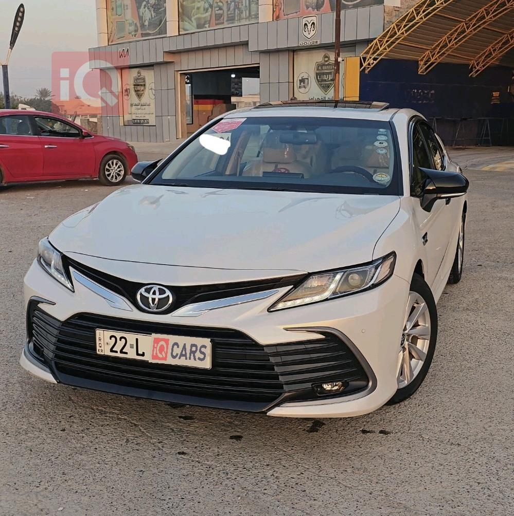 تۆیۆتا کامری